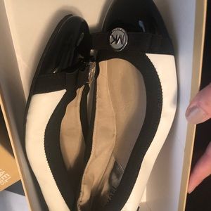 Michael Kors flats